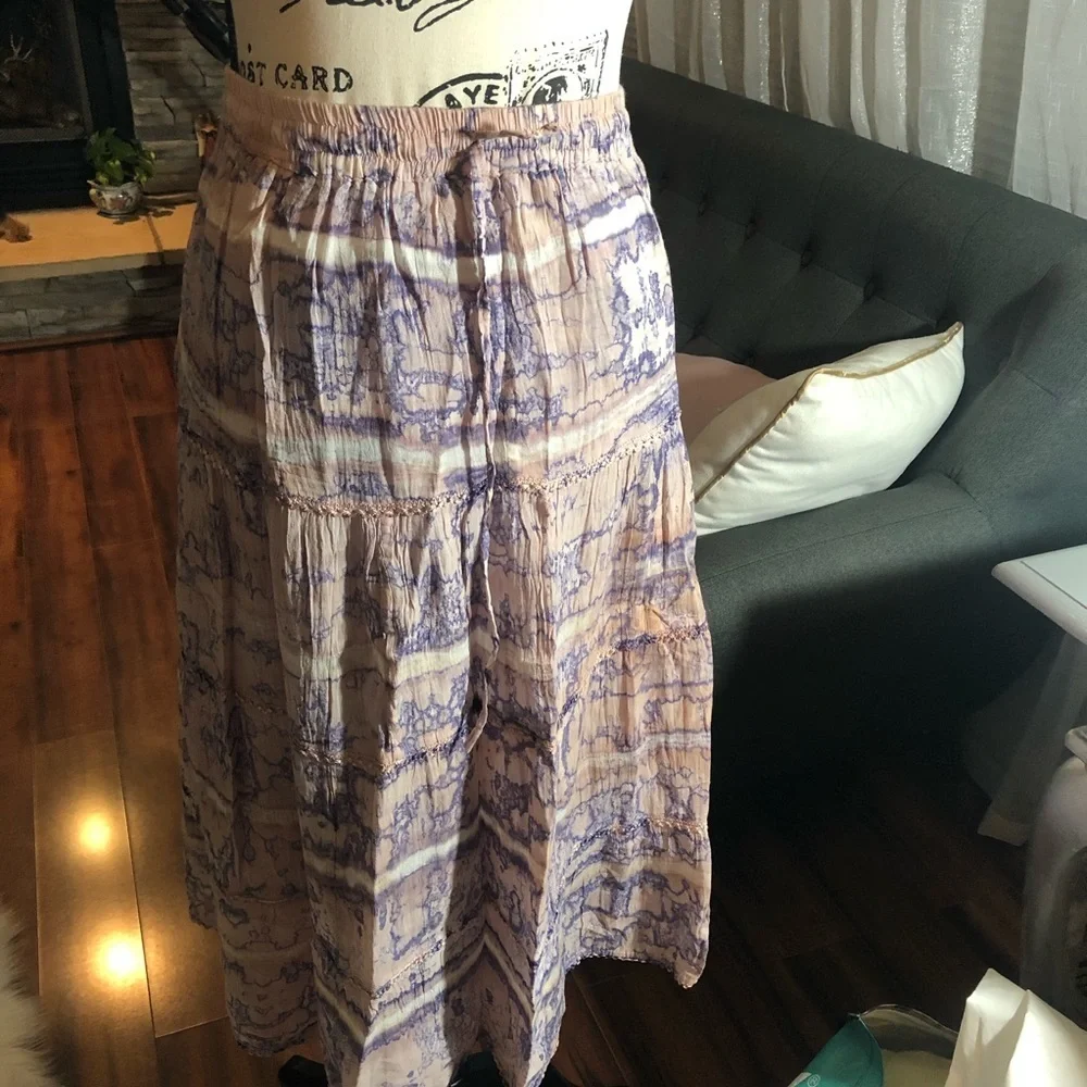 Advance Apparels  Skirt